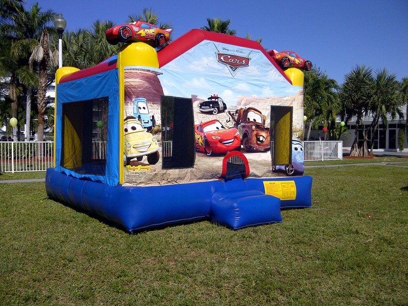 You are currently viewing How to Plan the Perfect Backyard Party for Kids